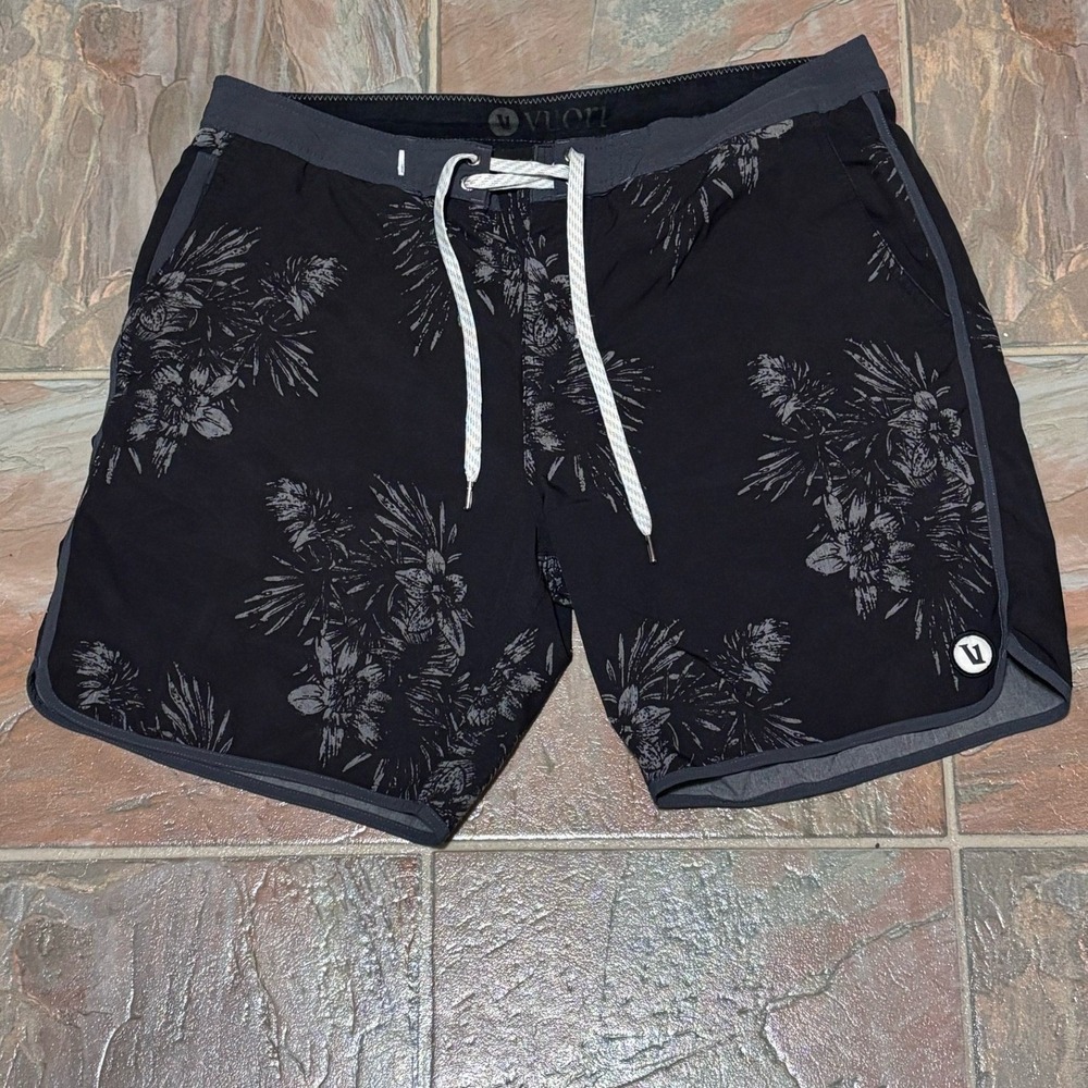 Vuori Cruise Boardshorts Mens 34 Black Floral Tropical Stretch Swim Trunks
